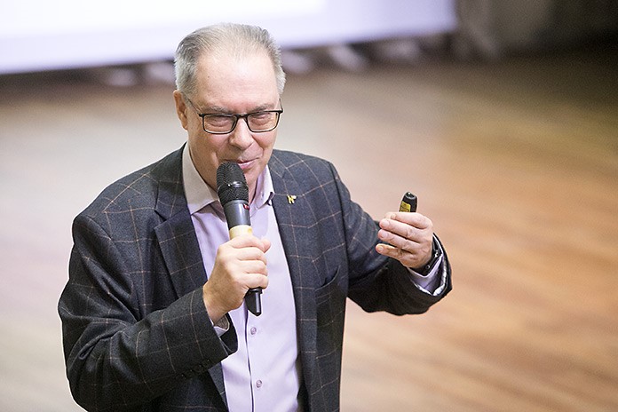 Михаил Лаврентьев